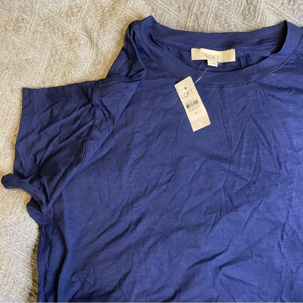 NWT LOFT Navy Blue Size M Tshirt